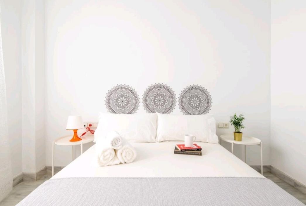 Casa De La Alameda Apartment เซบีญา ภายนอก รูปภาพ
